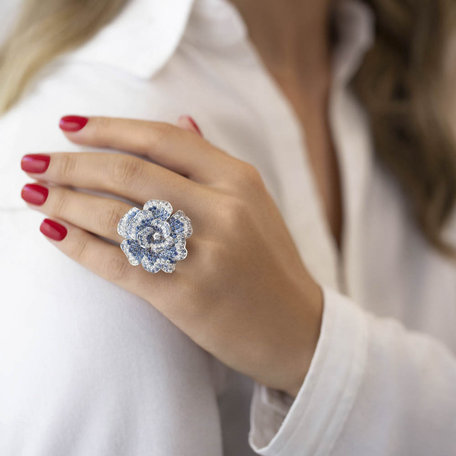 Diamond ring with Sapphire Parissienne Rose