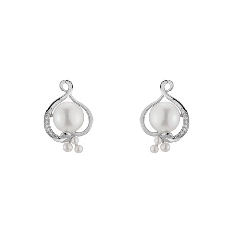 Diamond earrings with Pearl White Secret