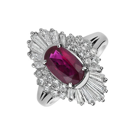 Diamond ring with Ruby Crystal Mirror