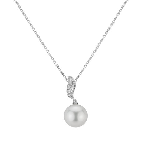 Diamond pendant with Pearl Steras