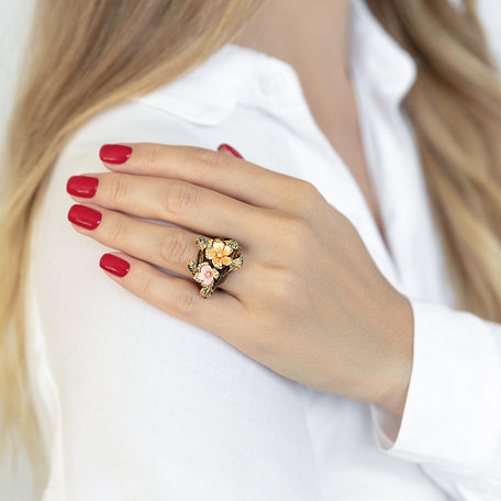 Diamond ring and gemstones Diora