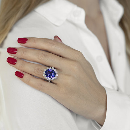Diamond ring with Tanzanite Ocean Countess