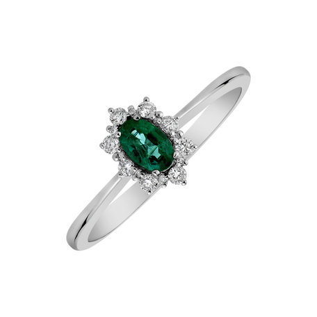 Diamond ring with Emerald Trixie Princess