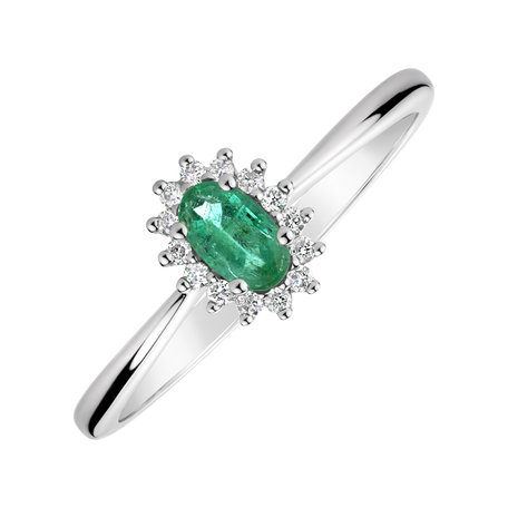 Diamond ring with Emerald Princess