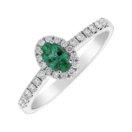 Diamond ring with Emerald Princess