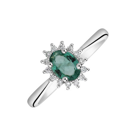 Diamond ring with Emerald Princess Sparkle