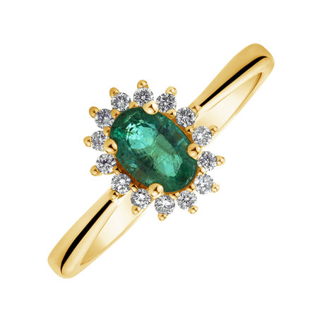 Diamond ring with Emerald Princess