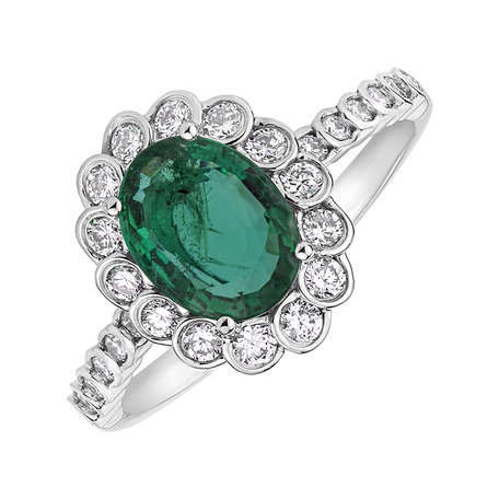 Diamond ring with Emerald Glamour Princess