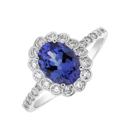 Diamond ring with Tanzanite Glamour Princess