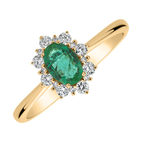 Diamond ring with Emerald Princess