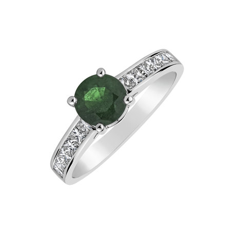 Diamond ring with Emerald Thespilia