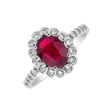 Diamond ring with Ruby Princess Glamour