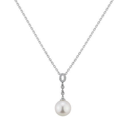 Diamond pendant with Pearl Whisper