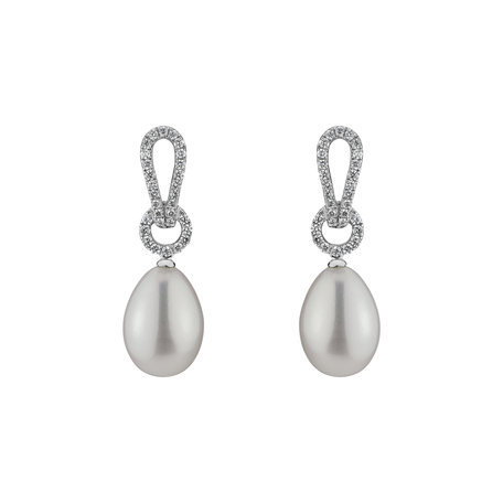 Diamond earrings with Pearl Yolanda Pacific