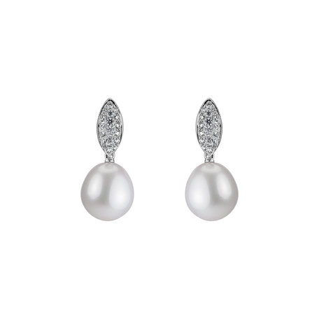 Diamond earrings with Pearl Divine Depth