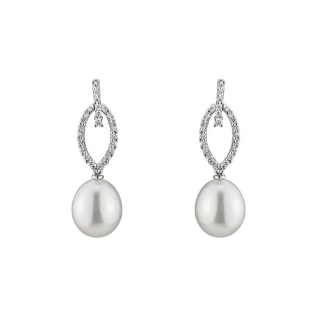 Diamond earrings with Pearl Virginia Pearls