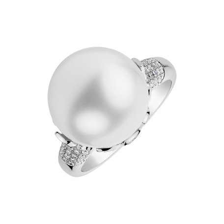 Diamond ring with Pearl Divine Reef