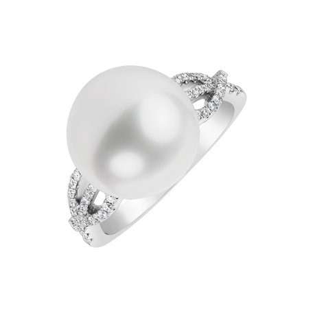 Diamond ring with Pearl Virgin Pearl