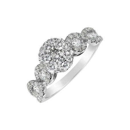 Diamond ring Mauga