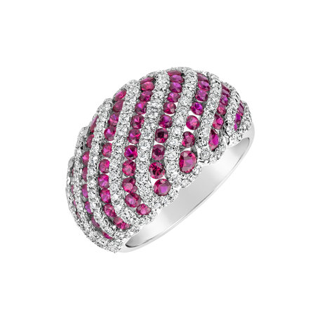 Diamond ring with Ruby Suhana