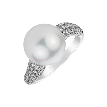 Diamond ring with Pearl Exclusive Product