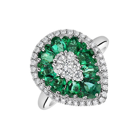 Diamond ring with Emerald Jongvale