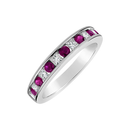 Diamond ring with Ruby Gia