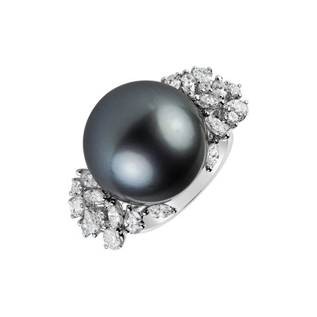 Diamond ring with Pearl Blue Miracle