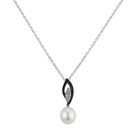 Pendant with black and white diamonds and Pearl Selkie