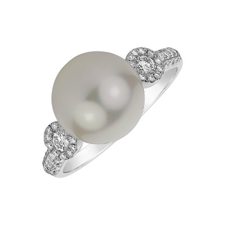 Diamond ring with Pearl Drowning