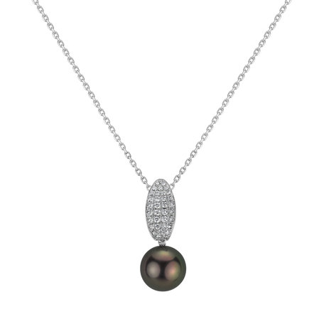 Diamond pendant with Pearl Adrilla