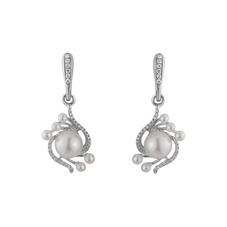 Diamond earrings with Pearl White Treasure