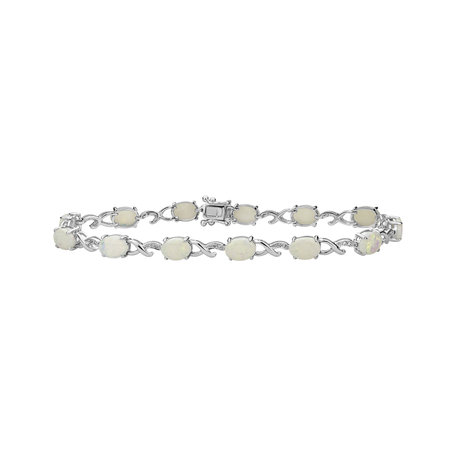 Diamond bracelet with Opal Timeless Elegance