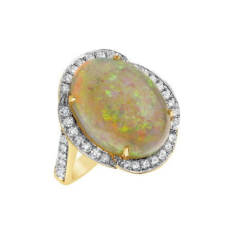 Diamond ring with Opal Divine