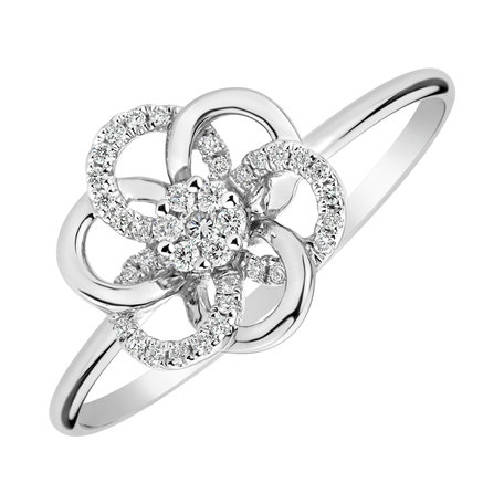 Diamond ring Flower