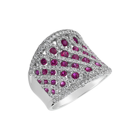 Diamond ring with Ruby Corinne