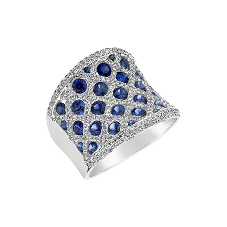 Diamond ring with Sapphire Denise