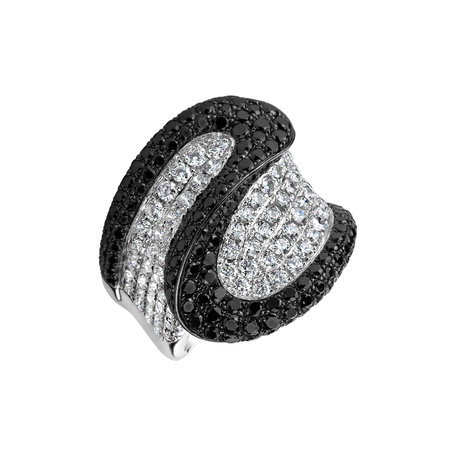 Ring with black and white diamonds Leah