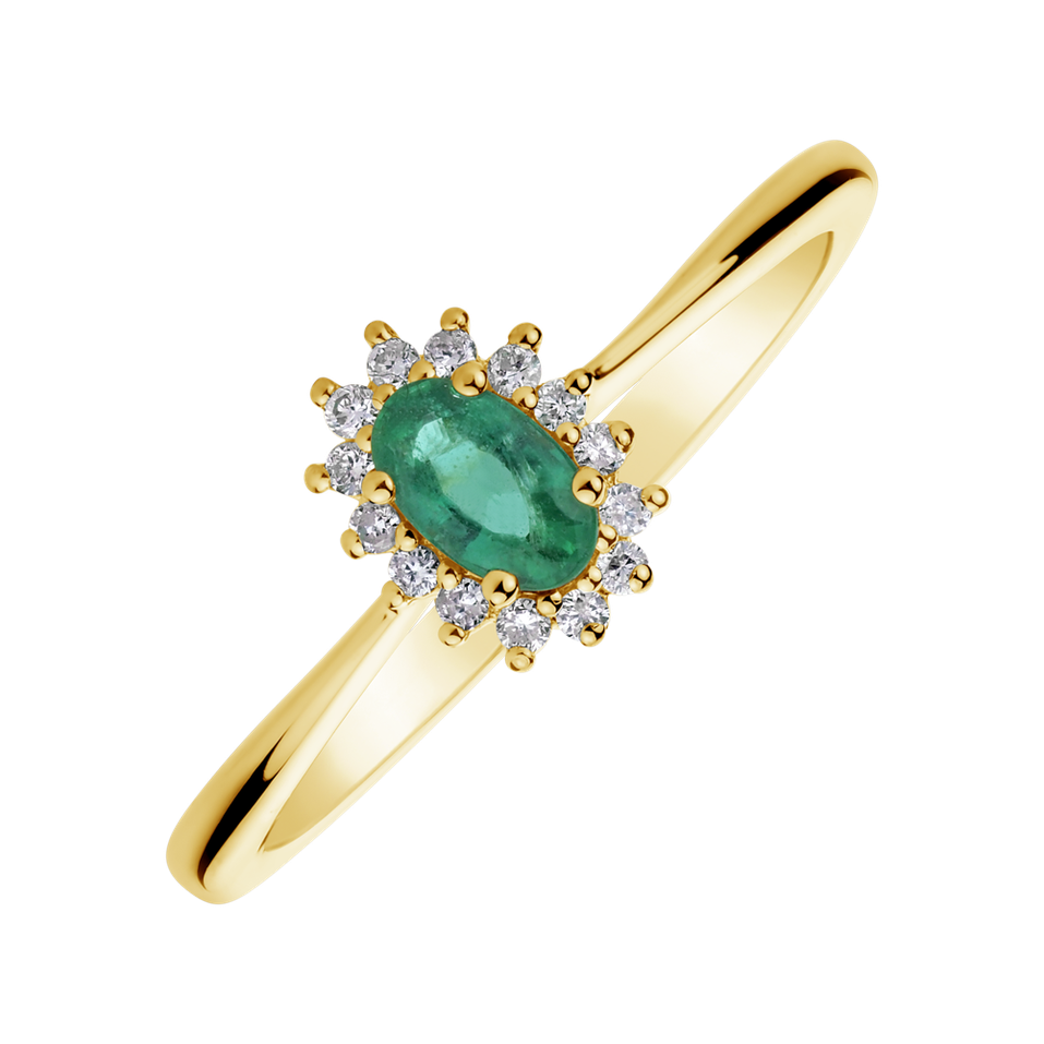 Diamond ring with Emerald Princess