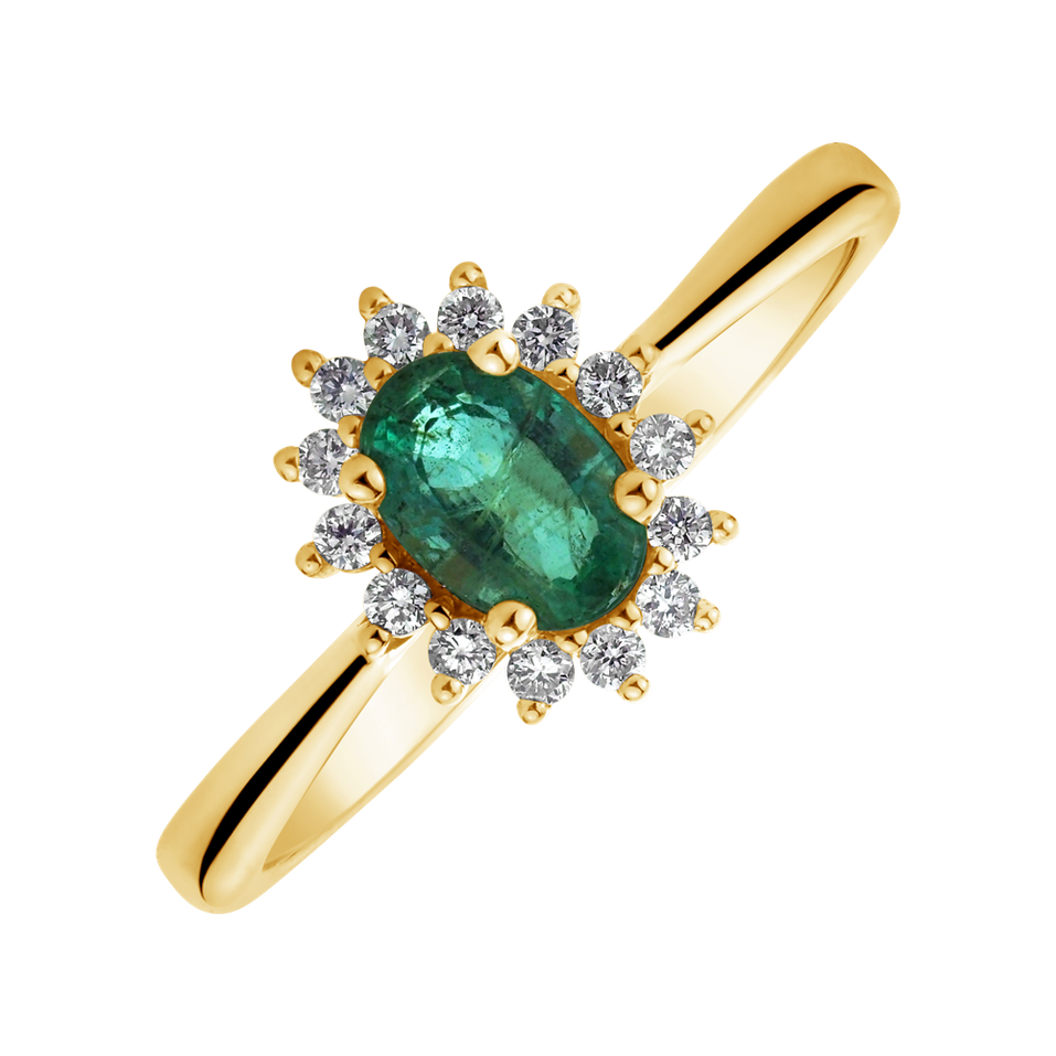 Diamond ring with Emerald Princess