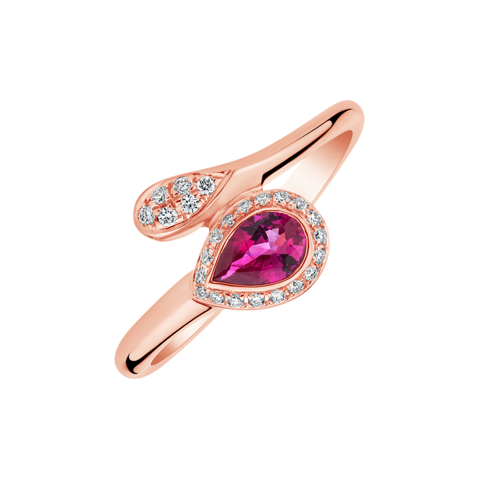 Diamond ring with Ruby Nadine