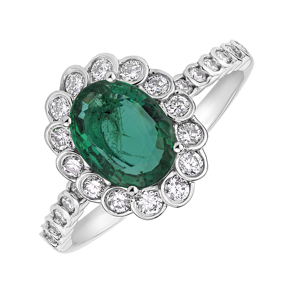 Diamond ring with Emerald Glamour Princess