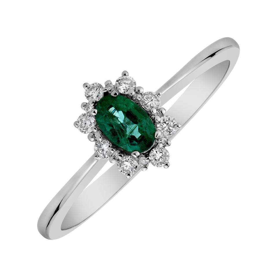 Diamond ring with Emerald Princess