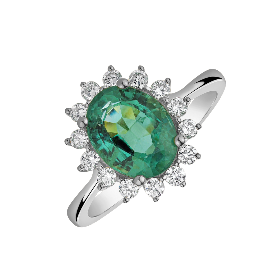 Diamond ring with Emerald Princess