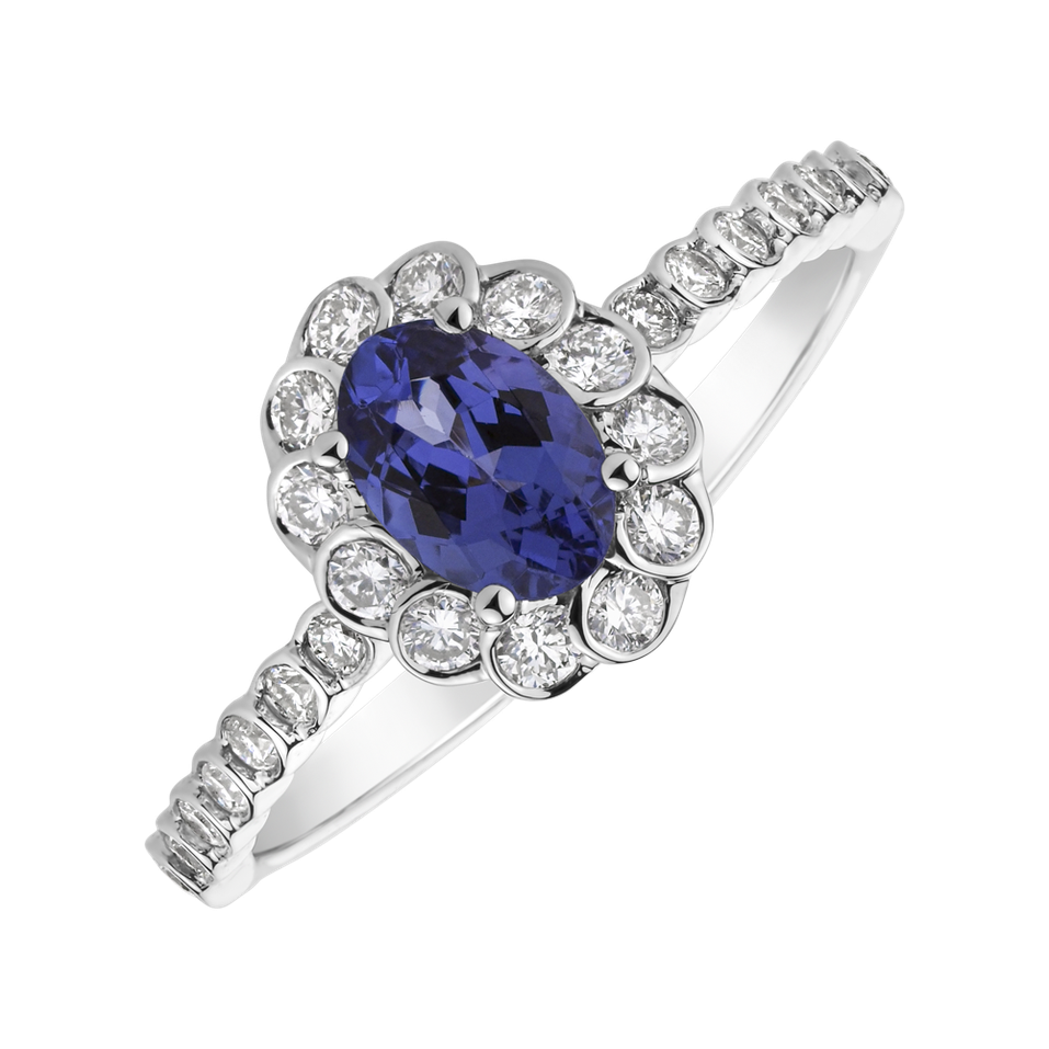 Diamond ring with Tanzanite Glamour Princess