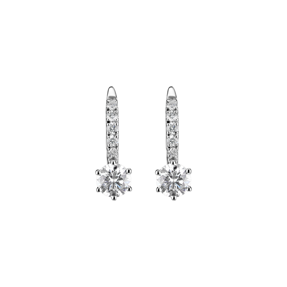 Diamond earrings Sparkless