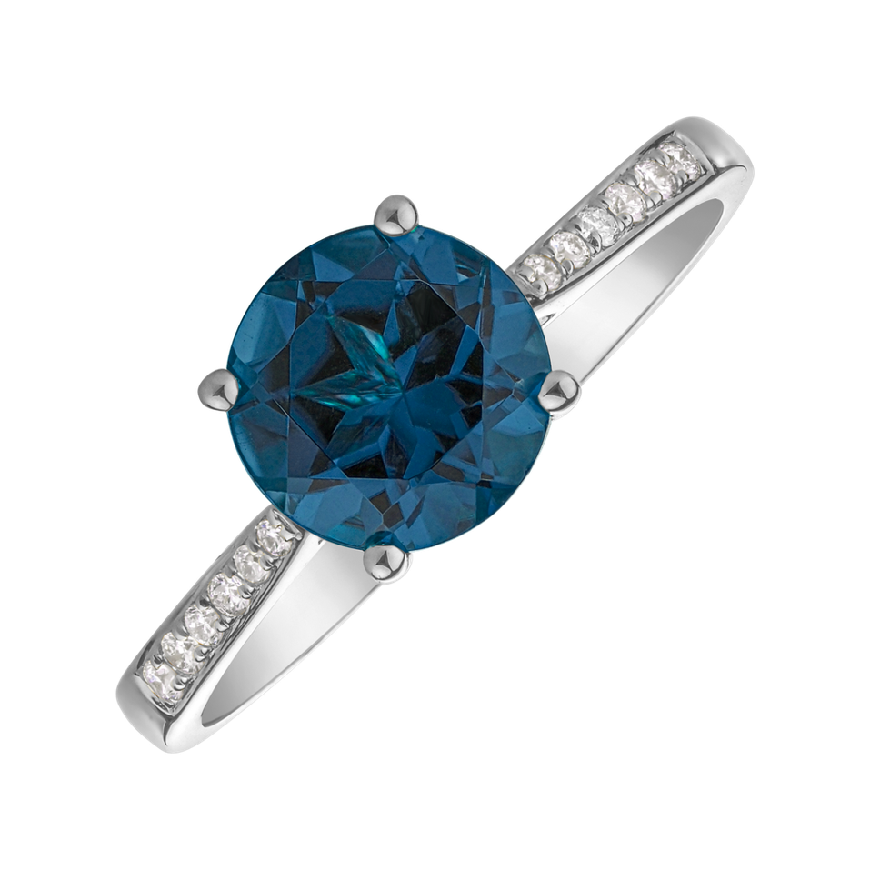 Diamond ring with Topaz London Bonbon