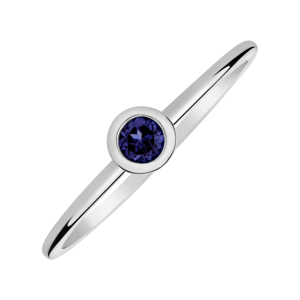 Ring with Sapphire Bonbon