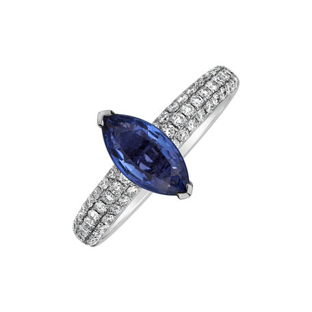 Diamond ring with Sapphire Excellent