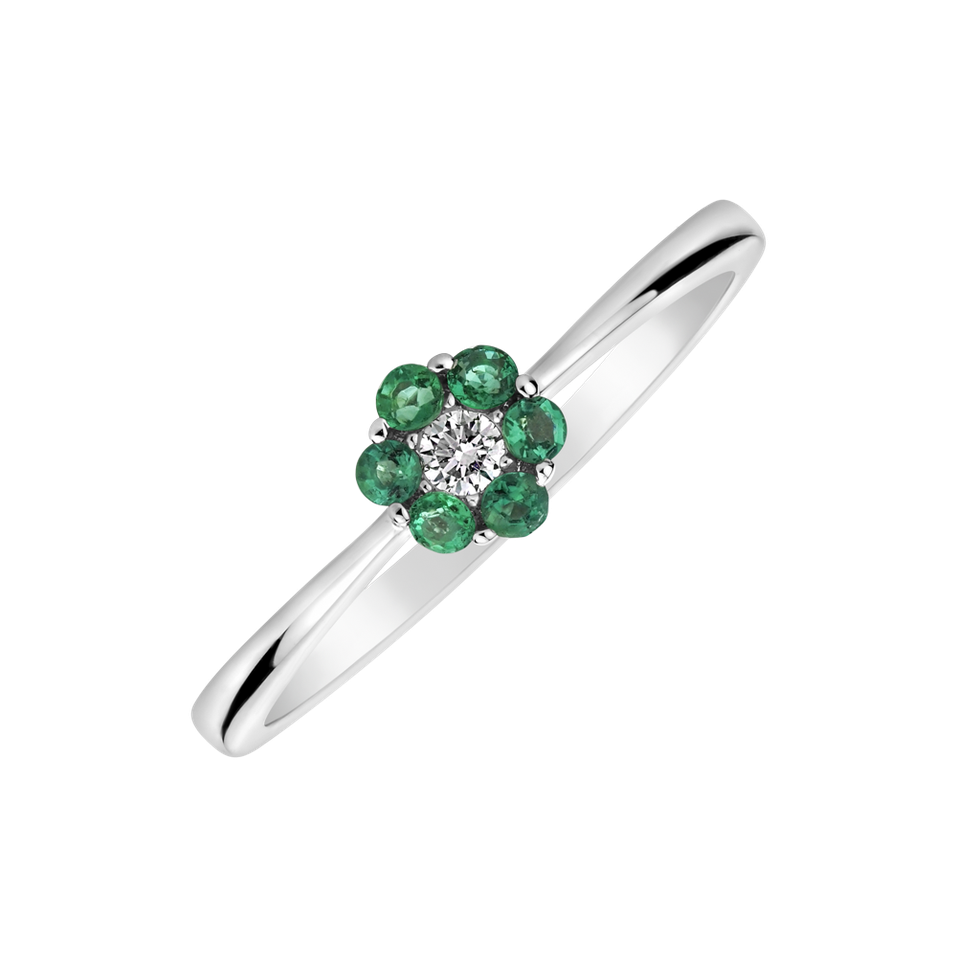 Diamond ring with Emerald Shiny Flower